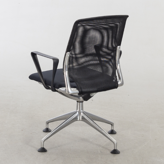 Vitra Meda chair (gebruikt)